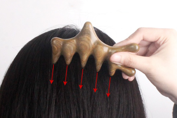 Easy-to-learn scalp massage and Gua Sha at home to promote natural hair growth!