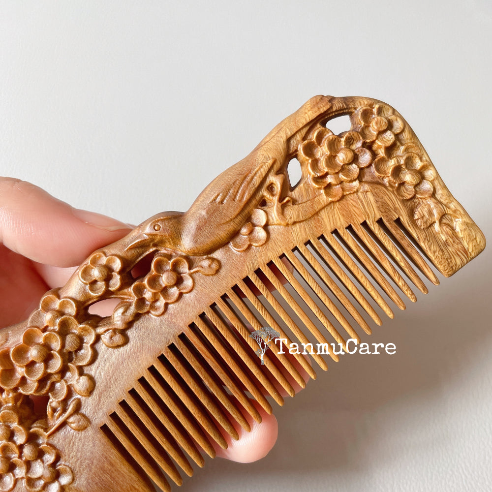 TanmuCare Hand-carved Green Sandalwood Comb -Magpie Pattern