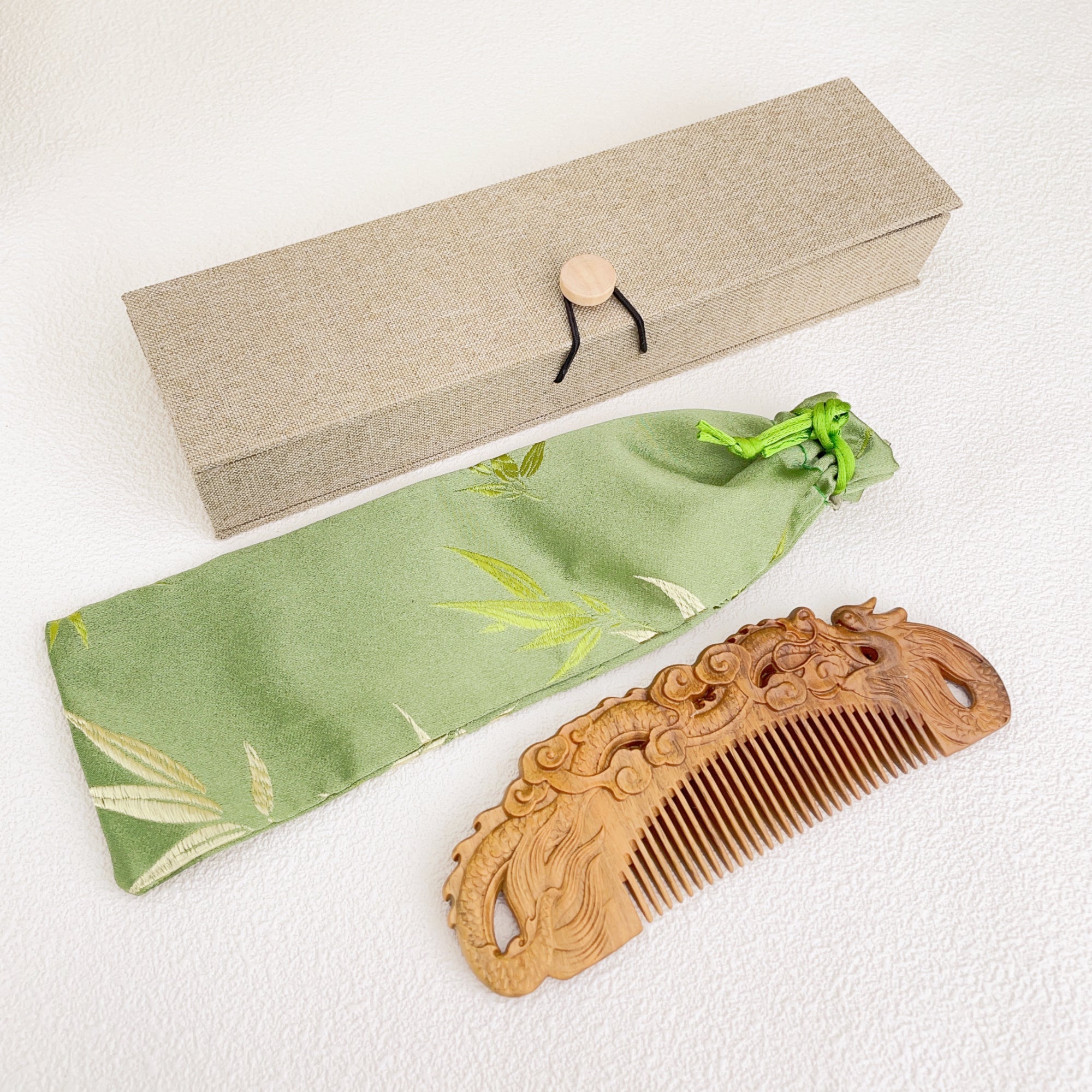 Handcrafted Green Sandalwood Hair Comb - Loong/Dragon Pattern