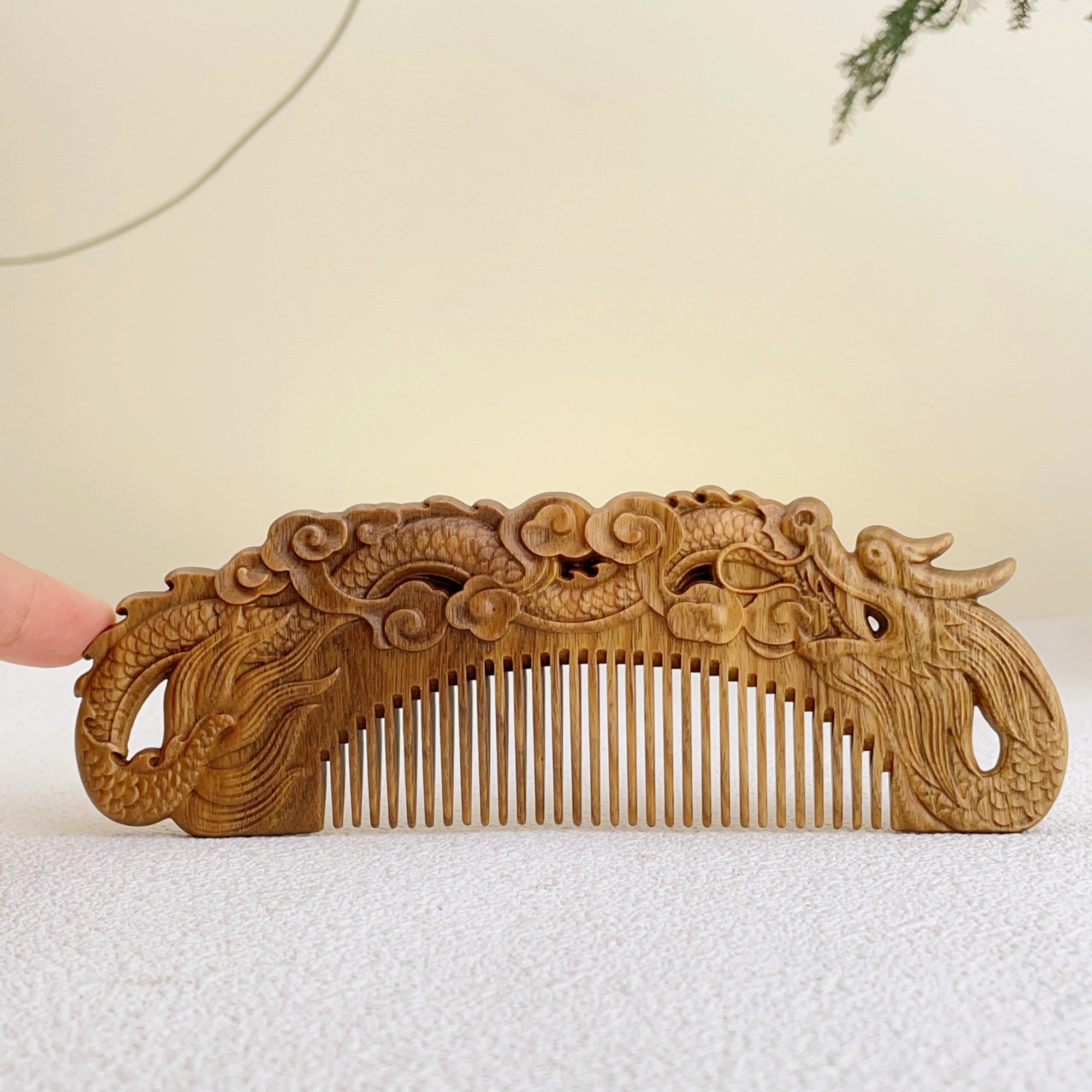 Handcrafted Green Sandalwood Hair Comb - Loong/Dragon Pattern