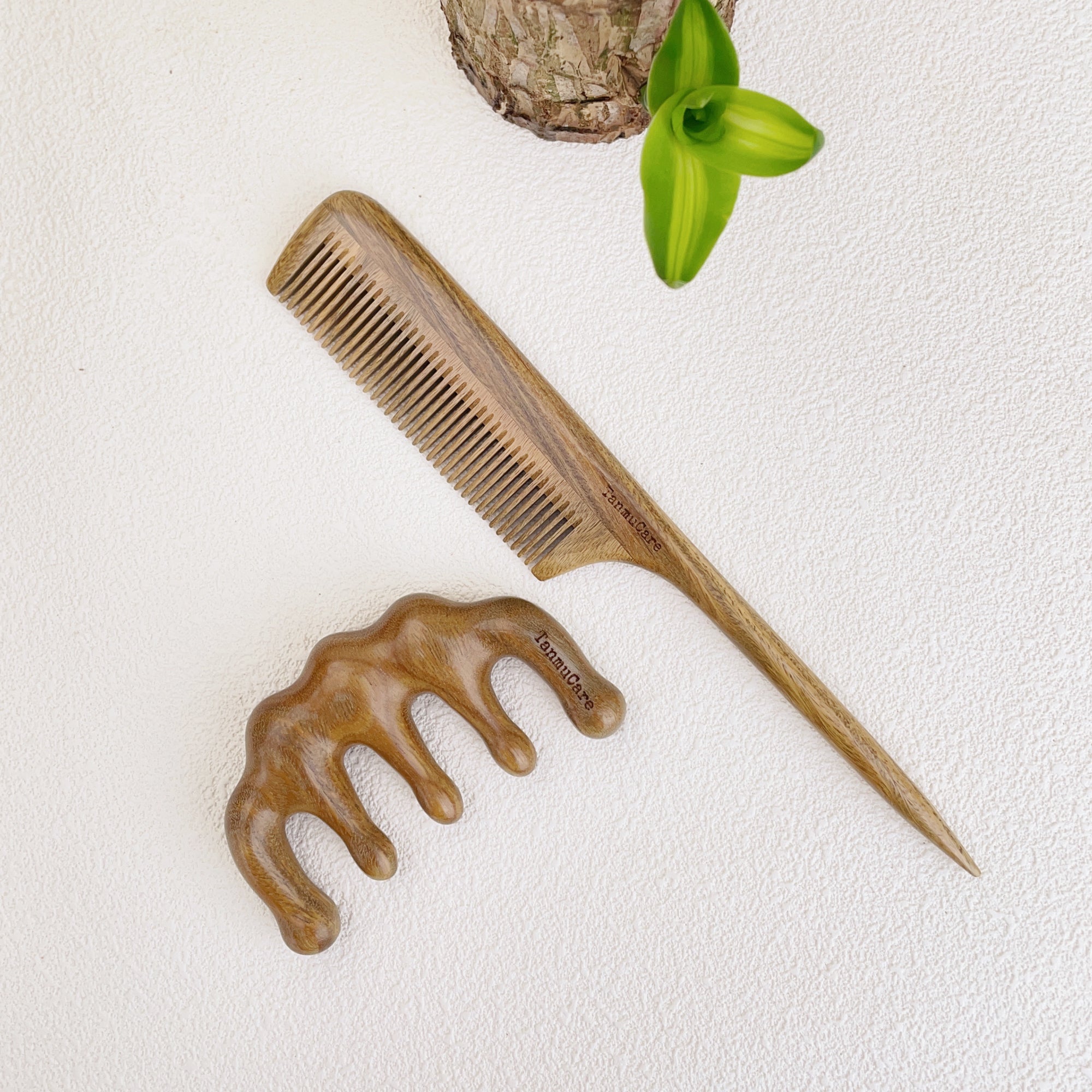 Green Sandalwood Rat -Tail Fine Tooth Wooden Pintail Styling Comb
