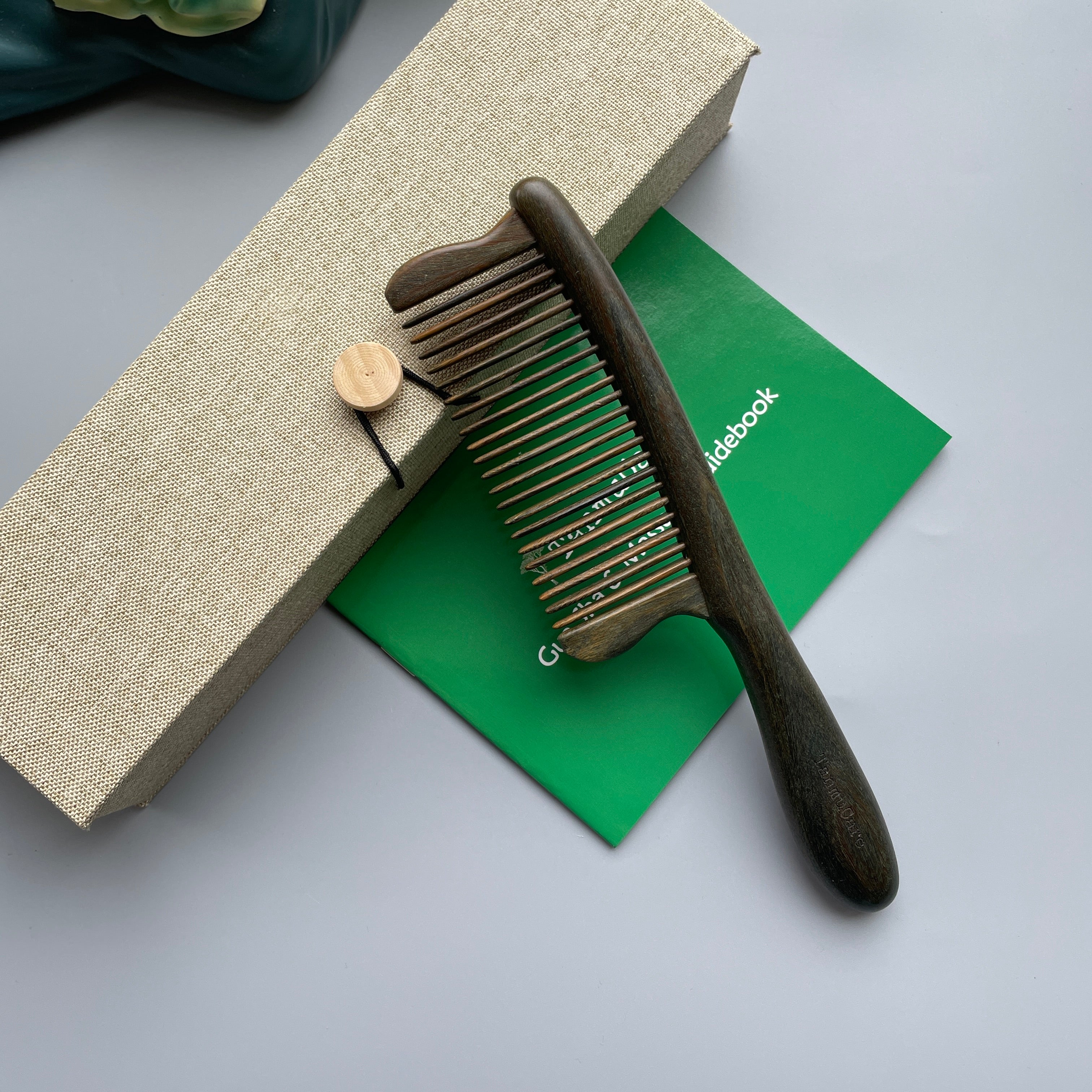 Green Sandalwood Medium-Tooth Hair Comb