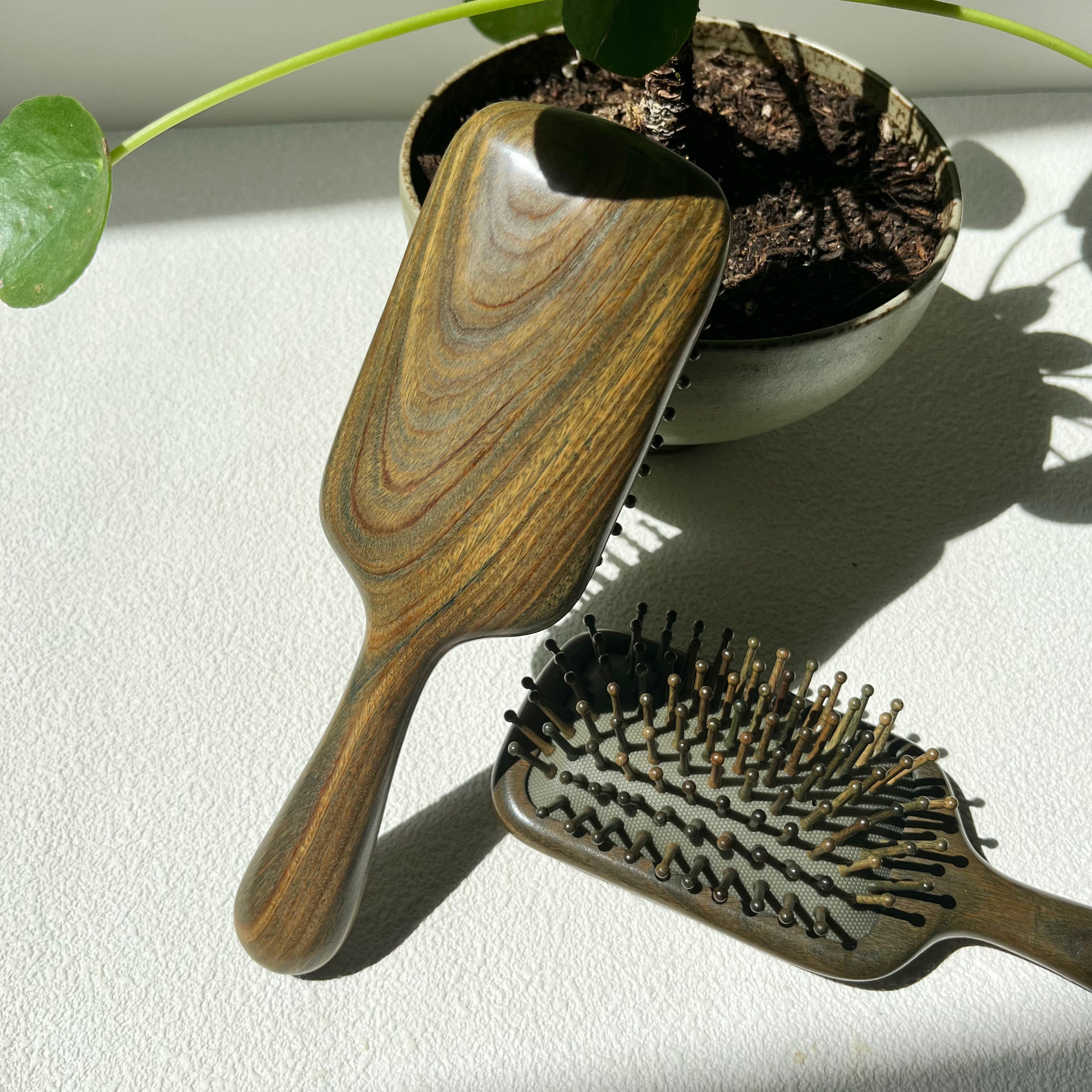TanmuCare Rectangular Sandalwood Hairbrush – Gentle Detangling & Travel-Friendly