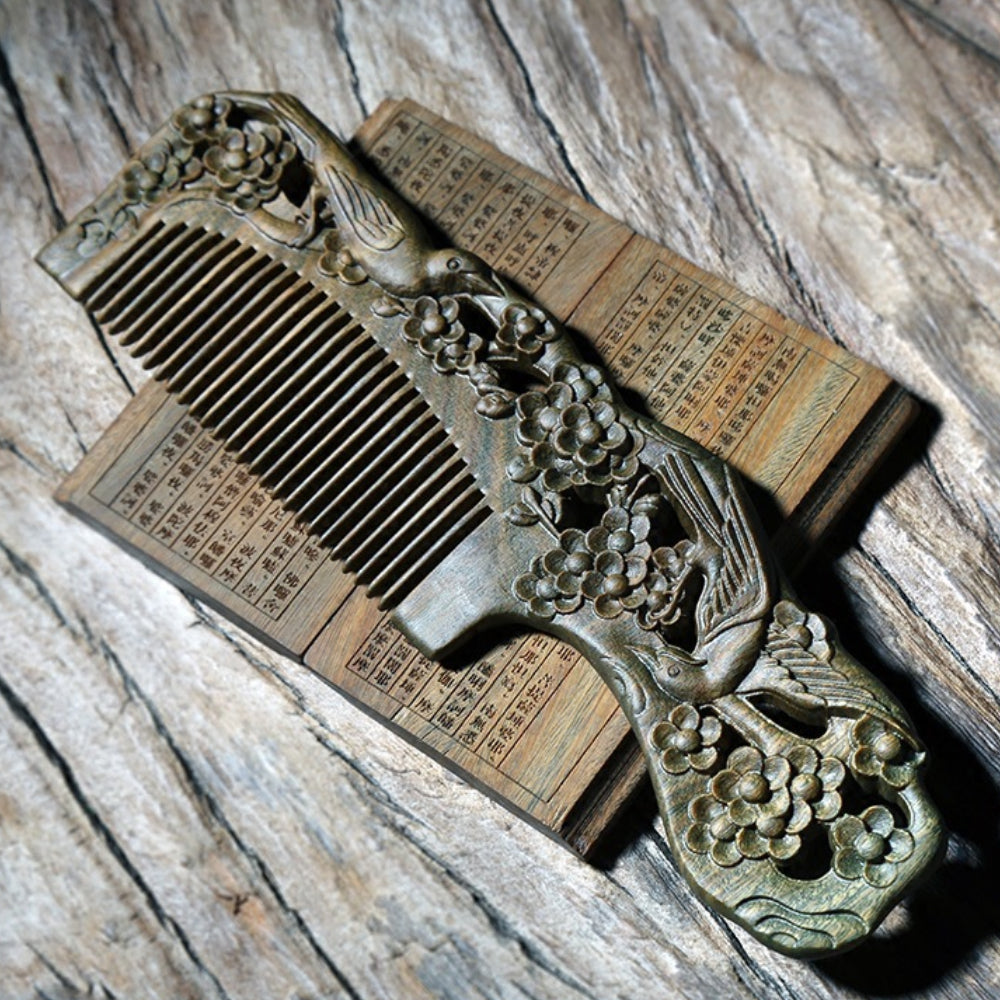 TanmuCare Hand-carved Green Sandalwood Comb -Magpie Pattern