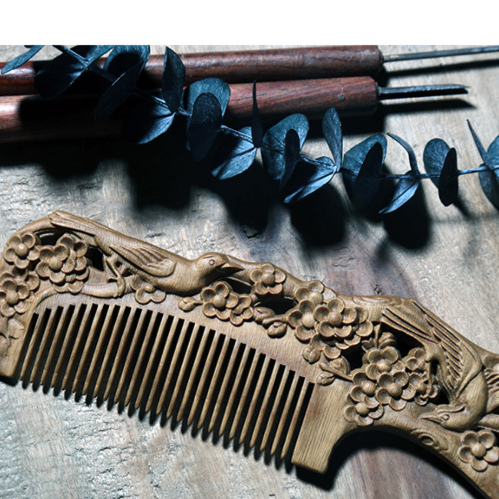 TanmuCare Hand-carved Green Sandalwood Comb -Magpie Pattern