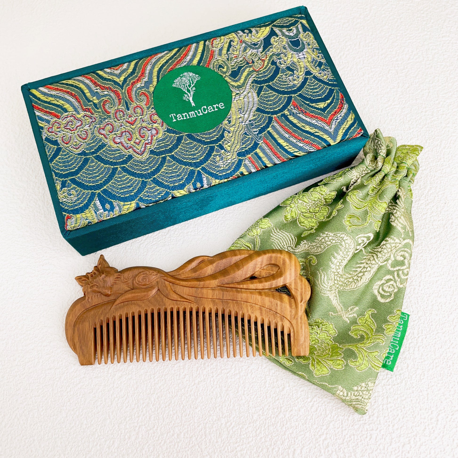 TanmuCare Hand-carved Green Sandalwood Comb - Fairy Fox Pattern