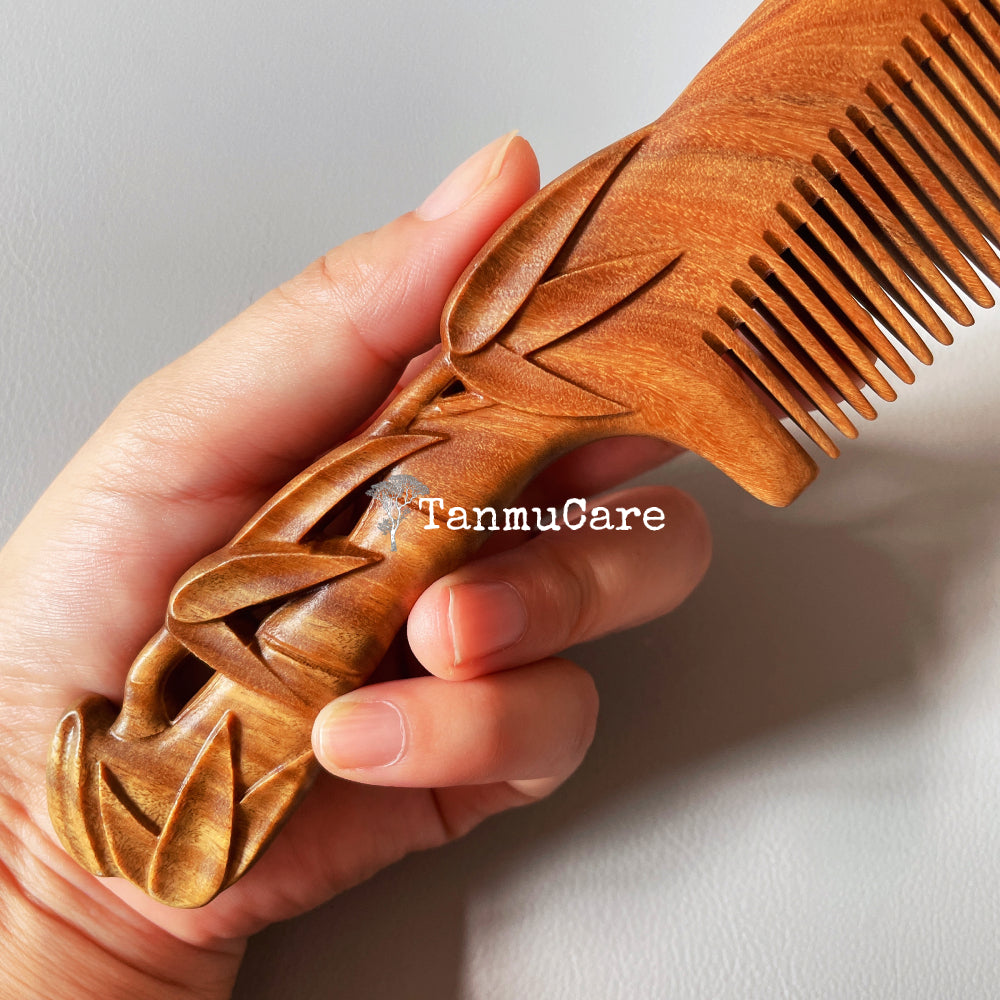 TanmuCare Hand-carved Green Sandalwood Comb- Bamboo Pattern
