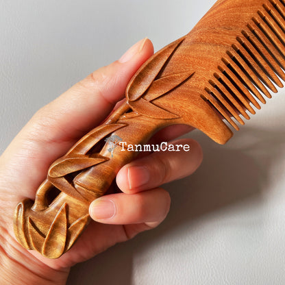 TanmuCare Hand-carved Green Sandalwood Comb- Bamboo Pattern