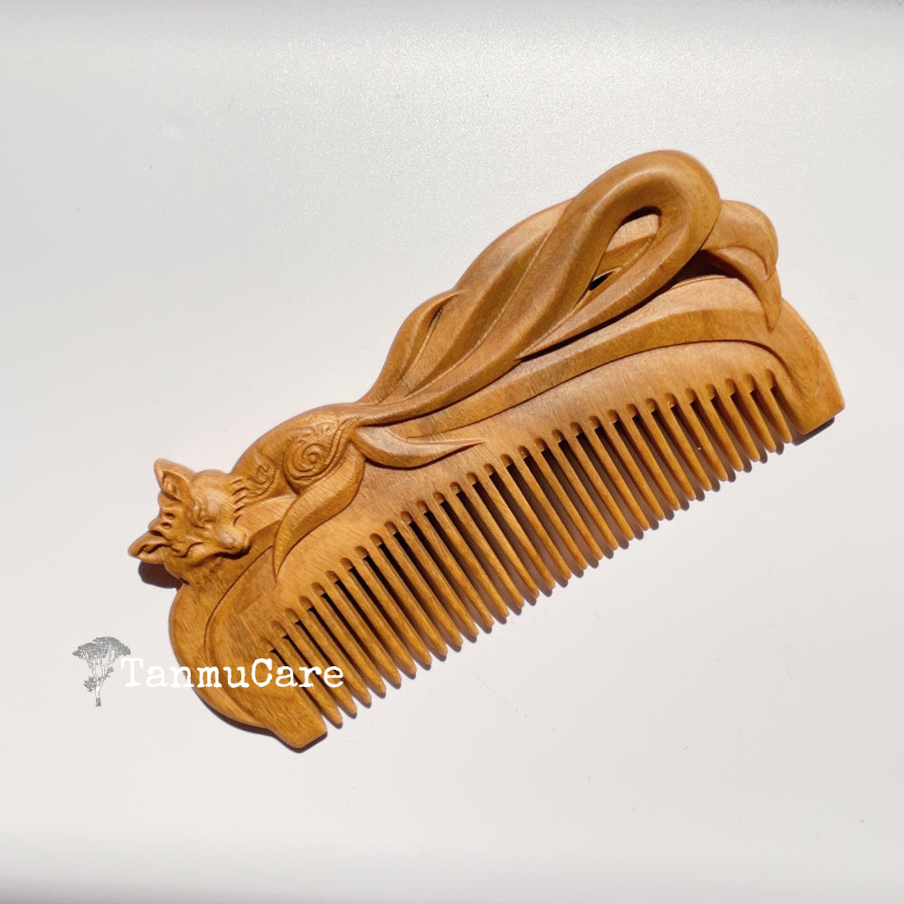 TanmuCare Hand-carved Green Sandalwood Comb - Fairy Fox Pattern