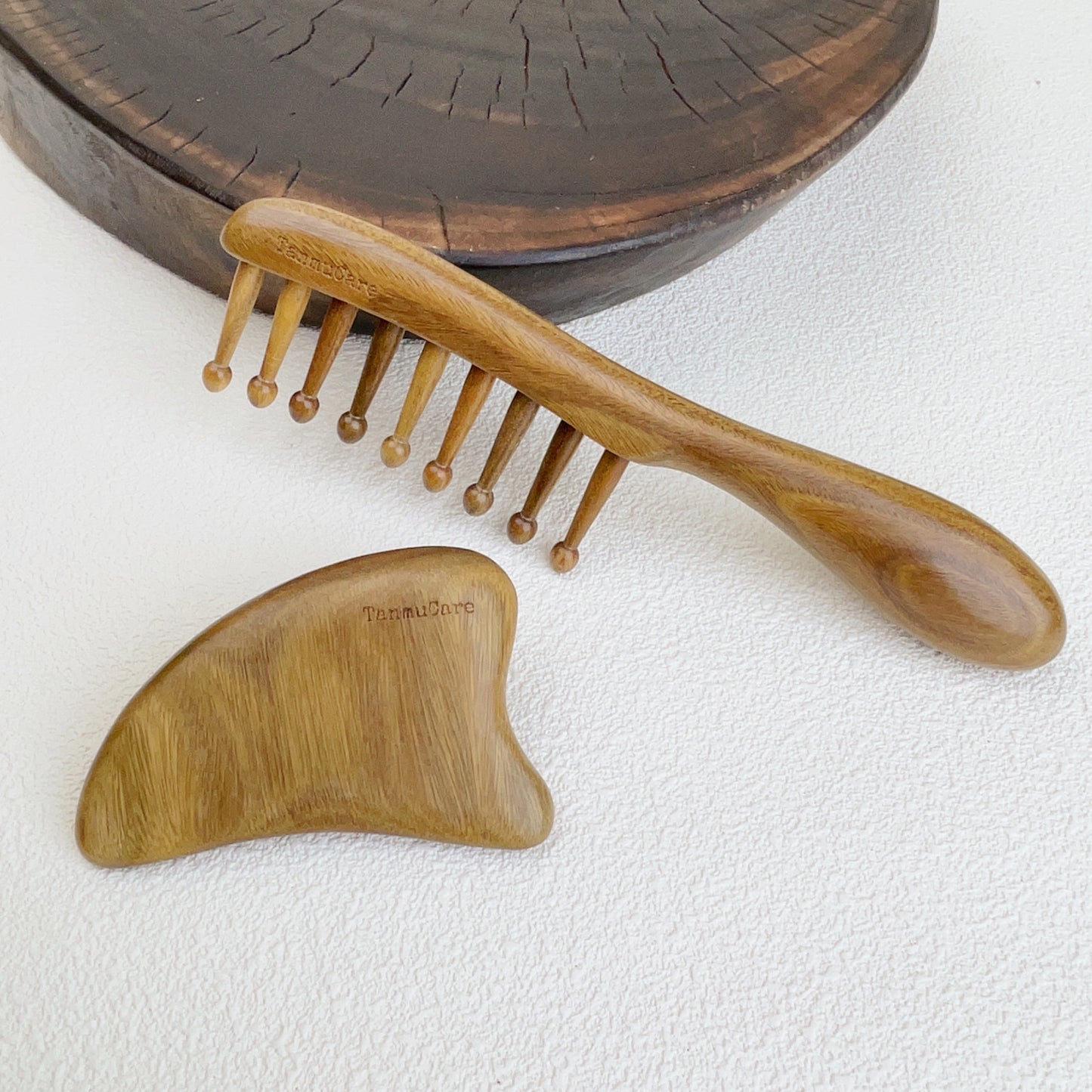 Shop Sandalwood 2-in-1 Massage Hair Comb l TanmuCare