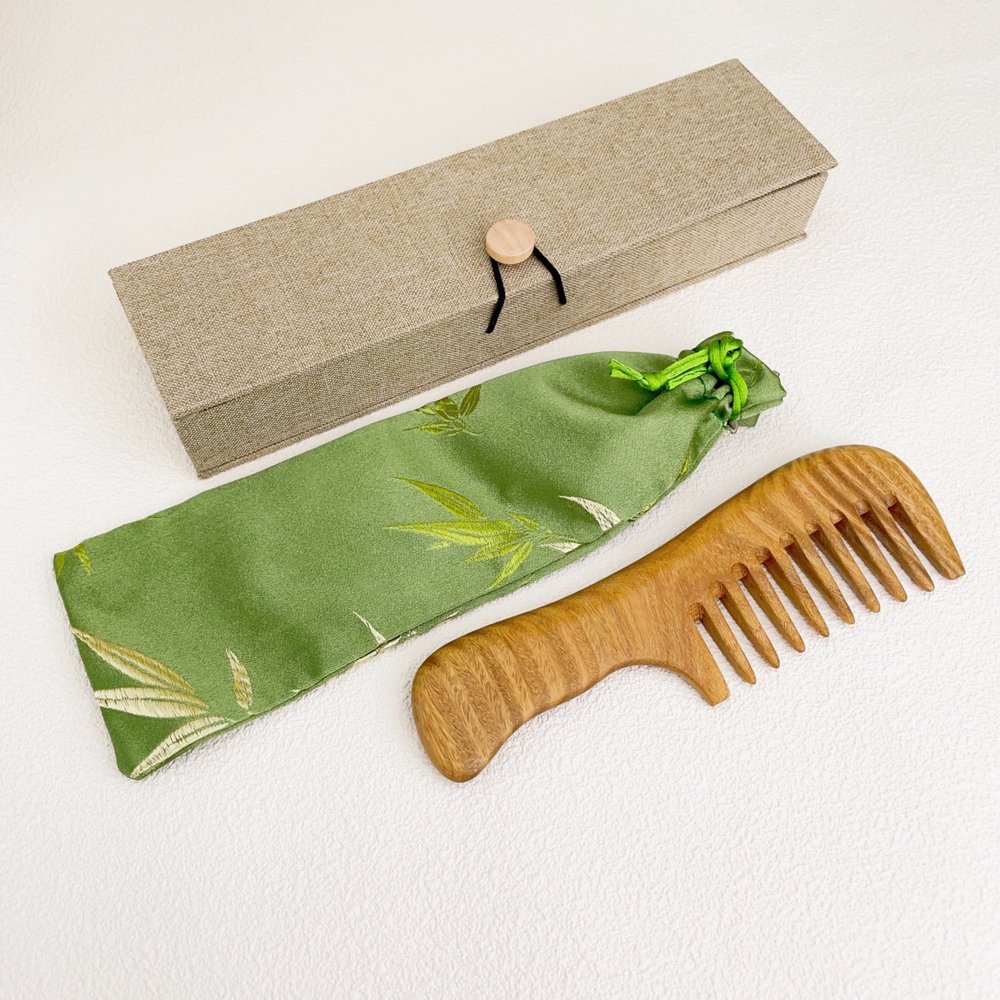 TanmuCare Wide-tooth Green Sandalwood Hair Comb (With handle) -Wavy thick long hair