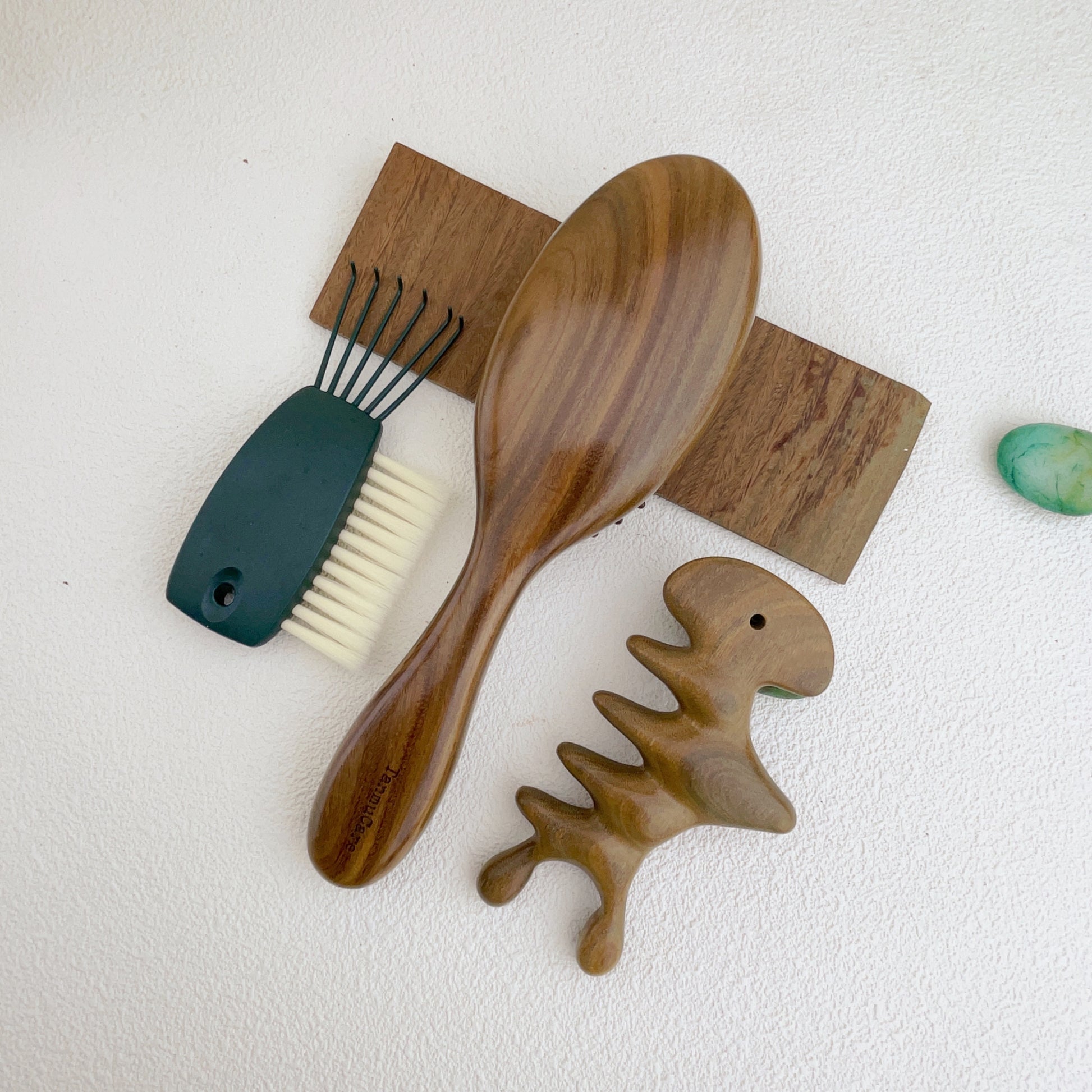 TanmuCare Sandalwood Detangling & Relief Duo: Detangling Hair Brush (L) + Almighty Massage & Gua Sha Tool